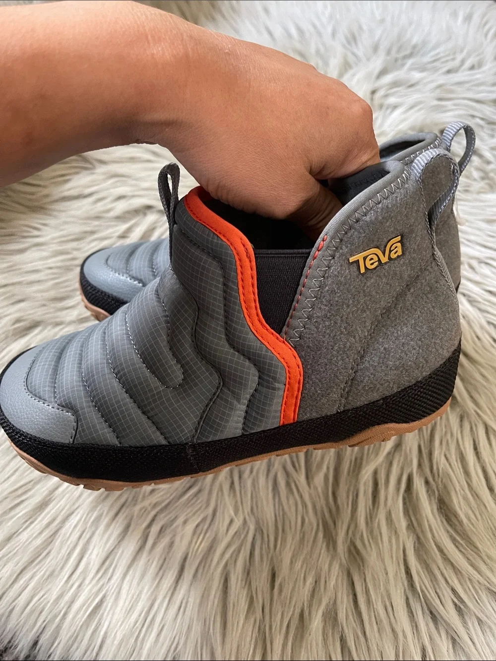 Teva padded quilted